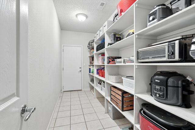 43 Vista Larga Place NE, Rio Rancho, NM 87124