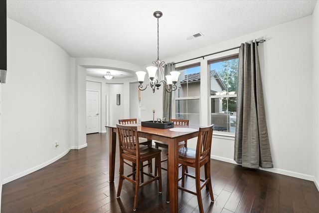 43 Vista Larga Place NE, Rio Rancho, NM 87124