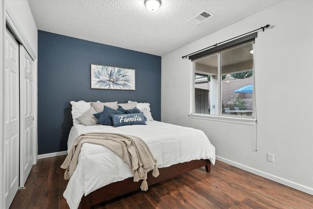 43 Vista Larga Place NE, Rio Rancho, NM 87124