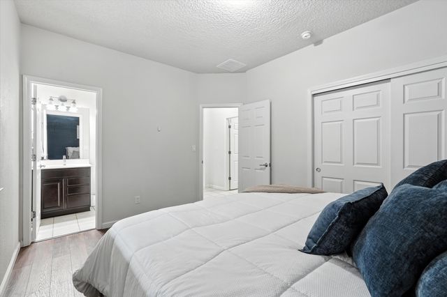 43 Vista Larga Place NE, Rio Rancho, NM 87124