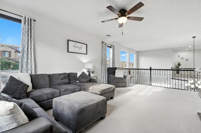 43 Vista Larga Place NE, Rio Rancho, NM 87124