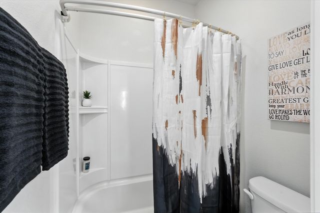 43 Vista Larga Place NE, Rio Rancho, NM 87124