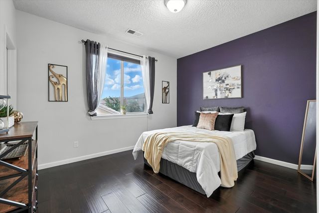 43 Vista Larga Place NE, Rio Rancho, NM 87124