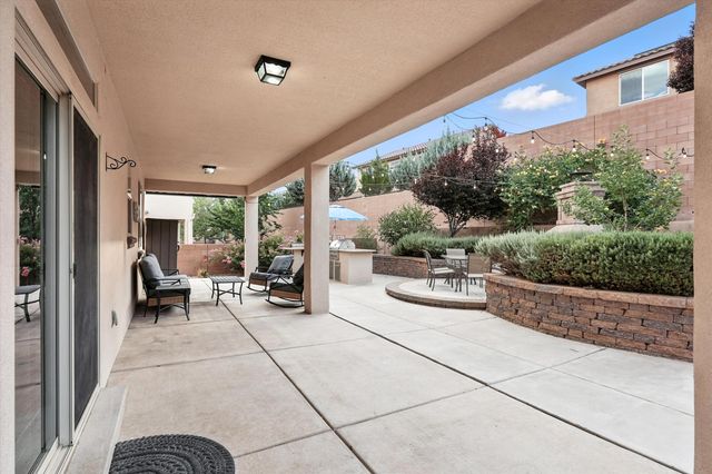 43 Vista Larga Place NE, Rio Rancho, NM 87124