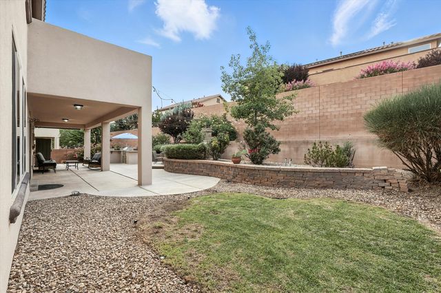 43 Vista Larga Place NE, Rio Rancho, NM 87124