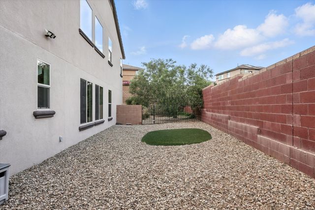 43 Vista Larga Place NE, Rio Rancho, NM 87124