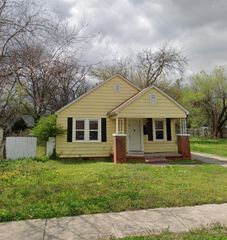 130 S Flood Avenue, Norman, OK 73069