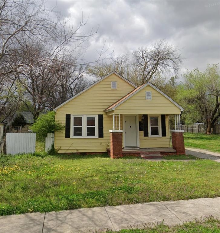 130 S Flood Avenue, Norman, OK 73069