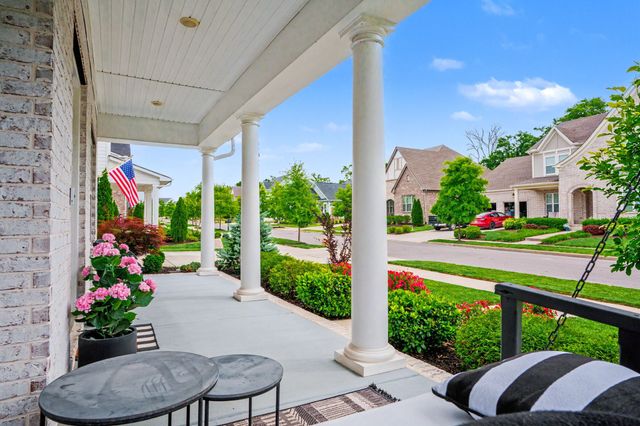 141 Ashington Cir, Hendersonville, TN 37075