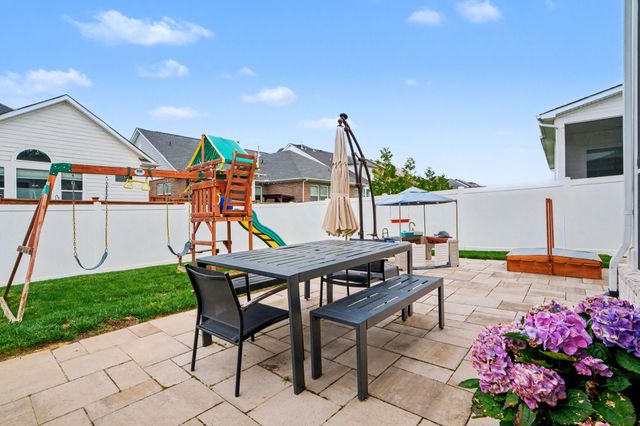 141 Ashington Cir, Hendersonville, TN 37075