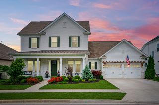 141 Ashington Cir, Hendersonville, TN 37075