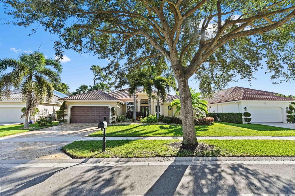 22320 Holcomb Place, Boca Raton, FL 33428