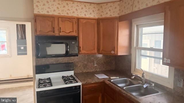 4059 MAUCH CHUNK RD, Coplay, PA 18037