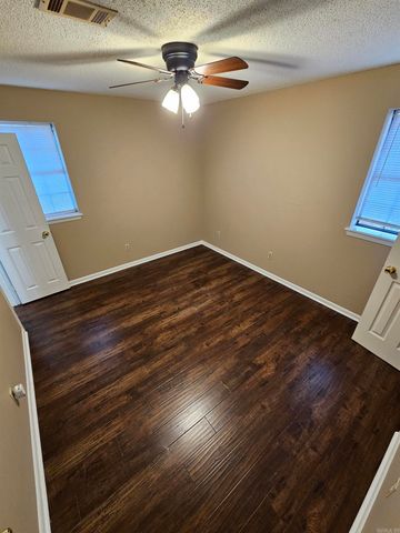 28 Pheasant Run Drive, Cabot, AR 72023