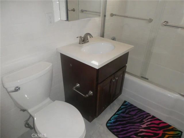 8208 Kentland, West Hills, CA 91304