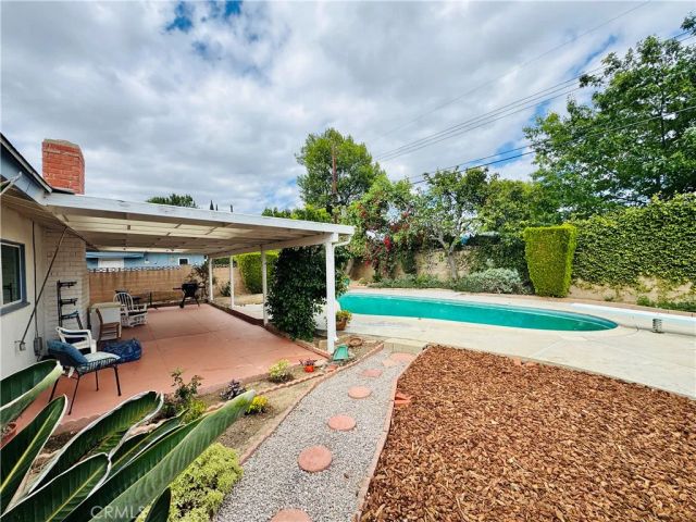 8208 Kentland, West Hills, CA 91304