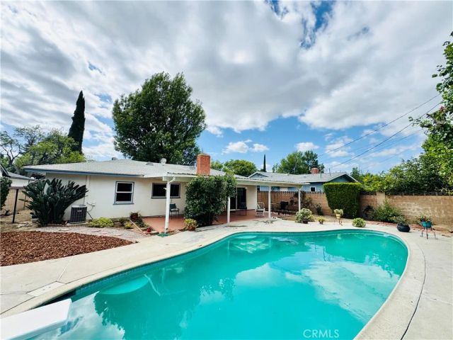 8208 Kentland, West Hills, CA 91304