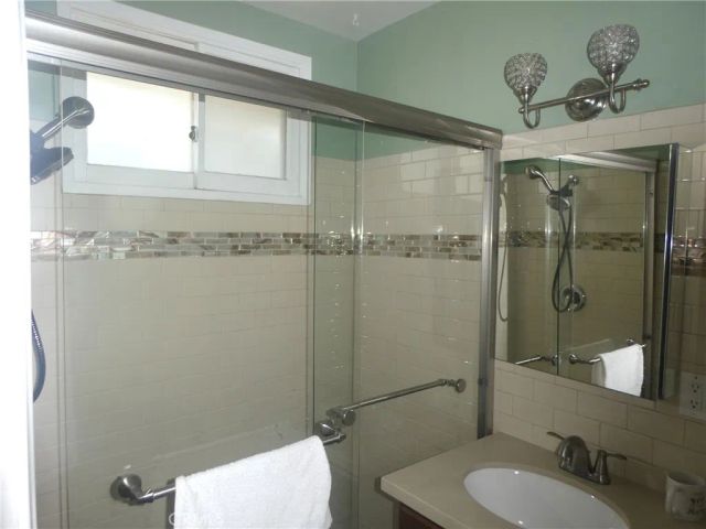 8208 Kentland, West Hills, CA 91304