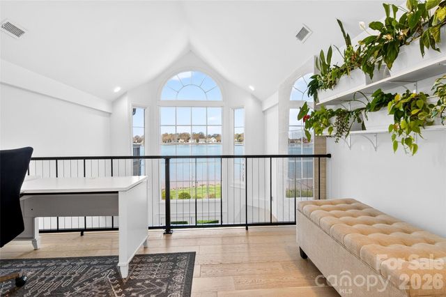 18521 Vineyard Point Lane, Cornelius, NC 28031