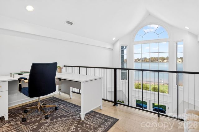 18521 Vineyard Point Lane, Cornelius, NC 28031