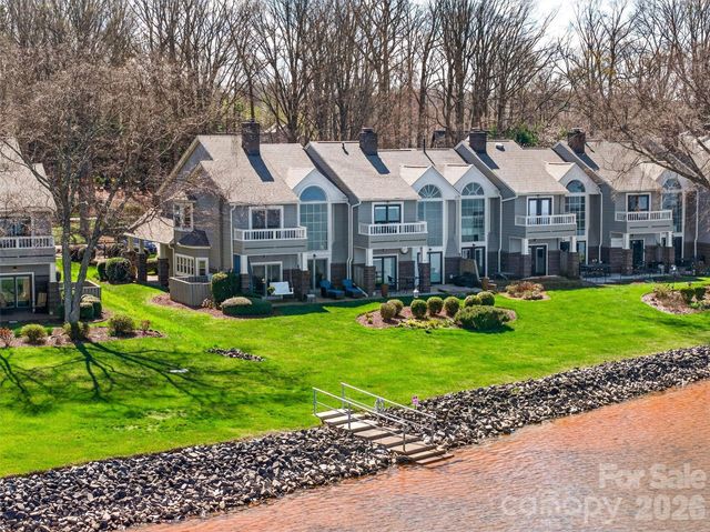 18521 Vineyard Point Lane, Cornelius, NC 28031