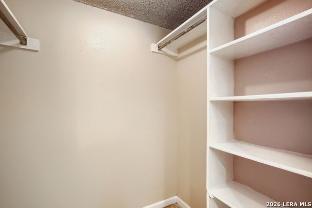 8655 Datapoint Dr Apt 403, San Antonio, TX 78229