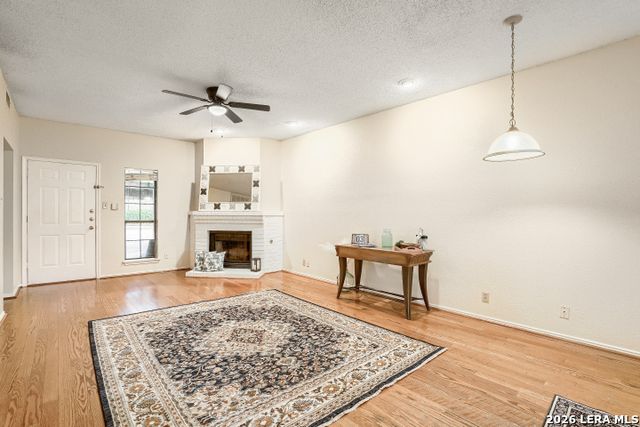 8655 Datapoint Dr Apt 403, San Antonio, TX 78229