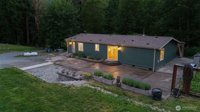 4454 Mosquito Lake Road, Deming, WA 98244