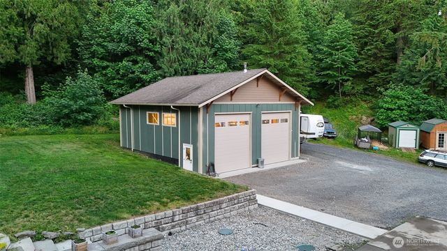 4454 Mosquito Lake Road, Deming, WA 98244