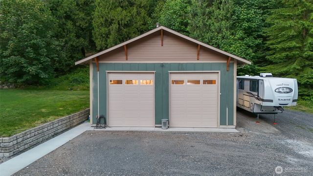 4454 Mosquito Lake Road, Deming, WA 98244