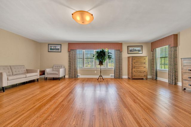 260 Peaceful Valley LN, Rocky Mount, VA 24151