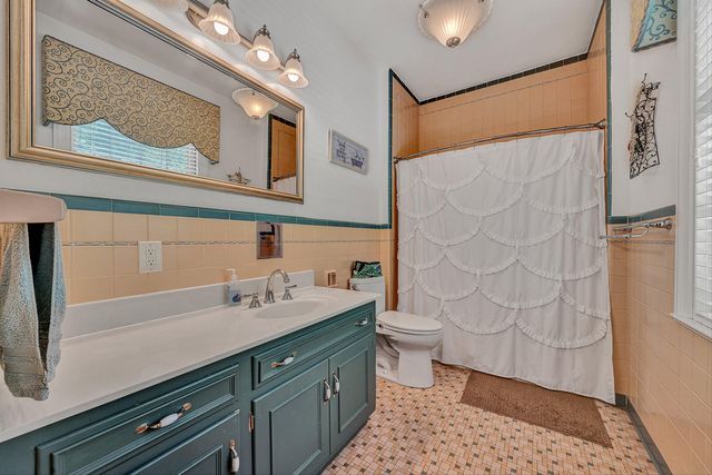 260 Peaceful Valley LN, Rocky Mount, VA 24151