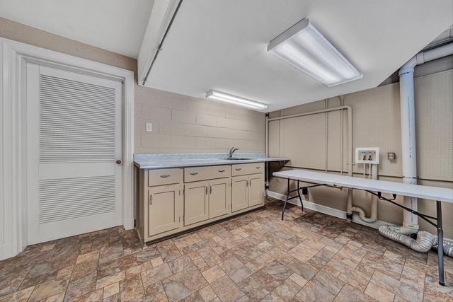 260 Peaceful Valley LN, Rocky Mount, VA 24151
