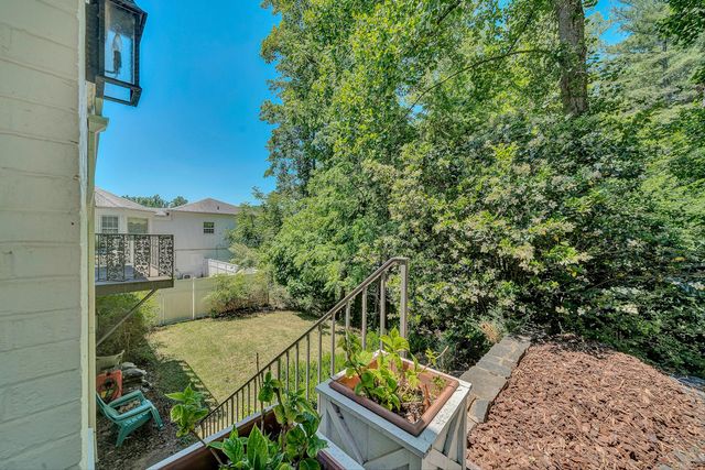 260 Peaceful Valley LN, Rocky Mount, VA 24151