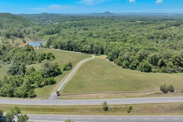 260 Peaceful Valley LN, Rocky Mount, VA 24151