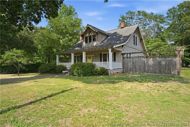 602 N Main Street, Raeford, NC 28376