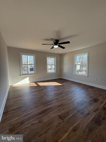 206 SAYLERS CREEK RD, Locust Grove, VA 22508