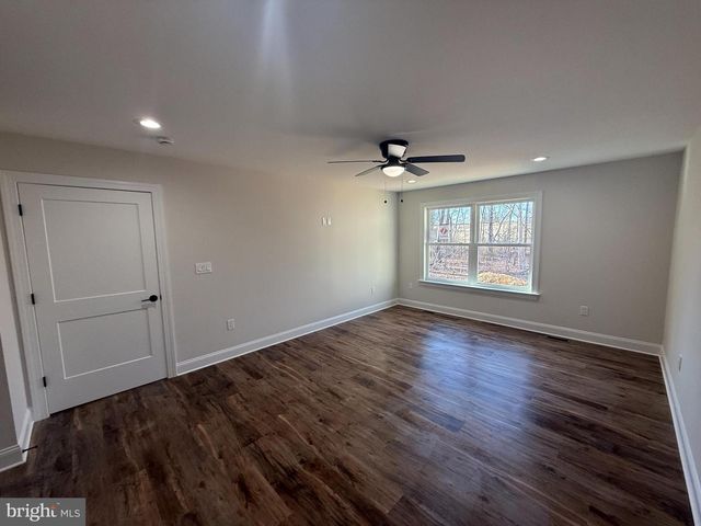 206 SAYLERS CREEK RD, Locust Grove, VA 22508