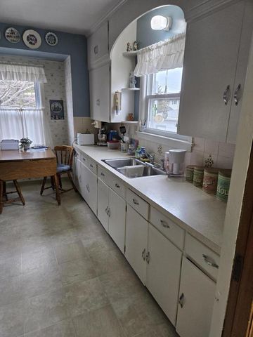 520 4 Mile ROAD, Racine, WI 53402