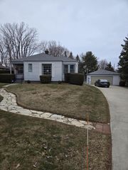 520 4 Mile ROAD, Racine, WI 53402