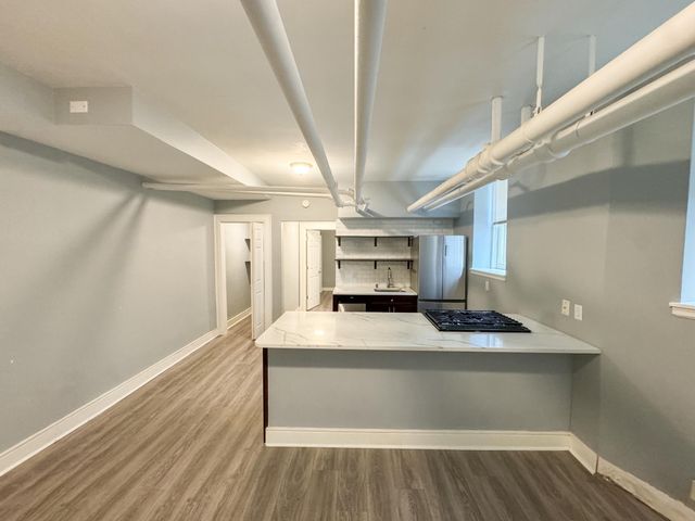 579 Summit Avenue 102, Saint Paul, MN 55102