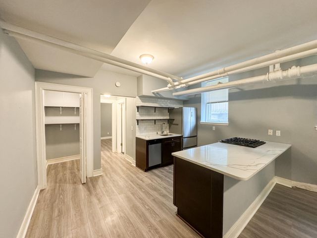 579 Summit Avenue 102, Saint Paul, MN 55102
