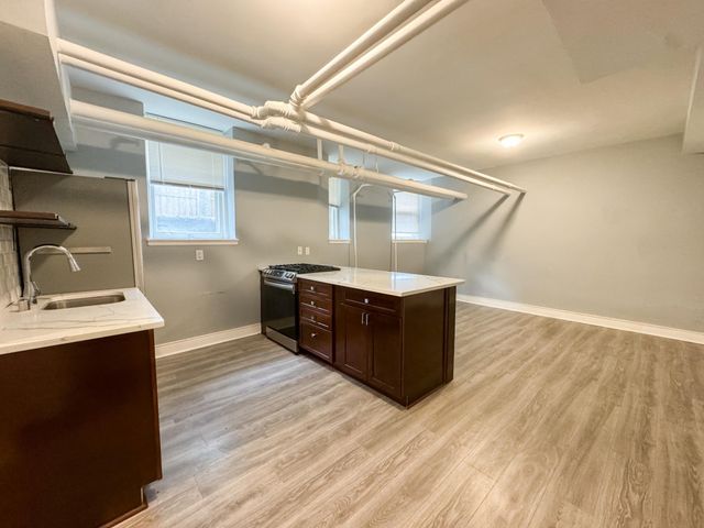 579 Summit Avenue 102, Saint Paul, MN 55102