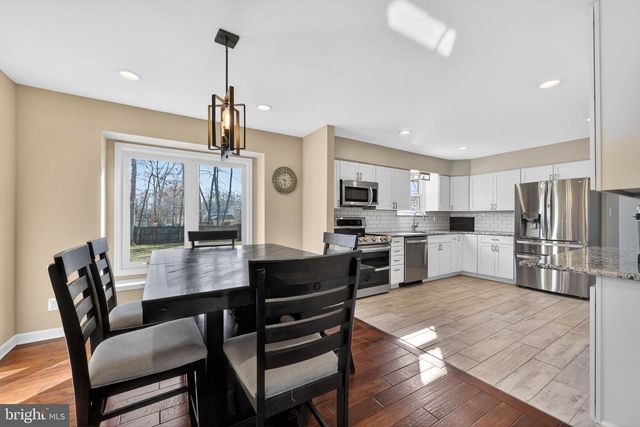 11 DOTTIE LN, Sicklerville, NJ 08081