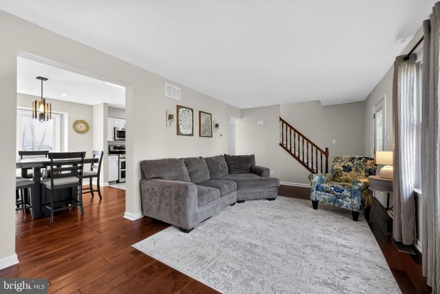 11 DOTTIE LN, Sicklerville, NJ 08081