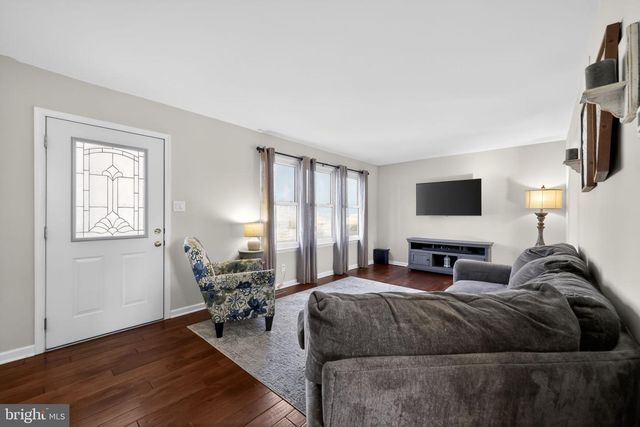 11 DOTTIE LN, Sicklerville, NJ 08081