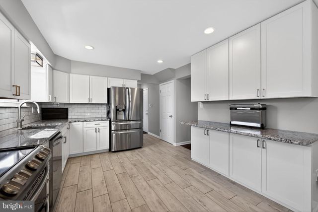 11 DOTTIE LN, Sicklerville, NJ 08081