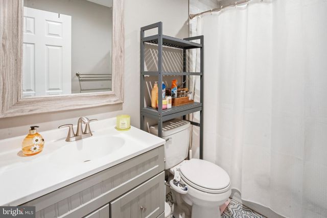 422 MULLICA HILL RD, Mullica Hill, NJ 08062