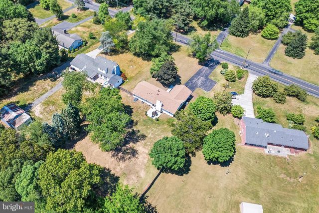 422 MULLICA HILL RD, Mullica Hill, NJ 08062