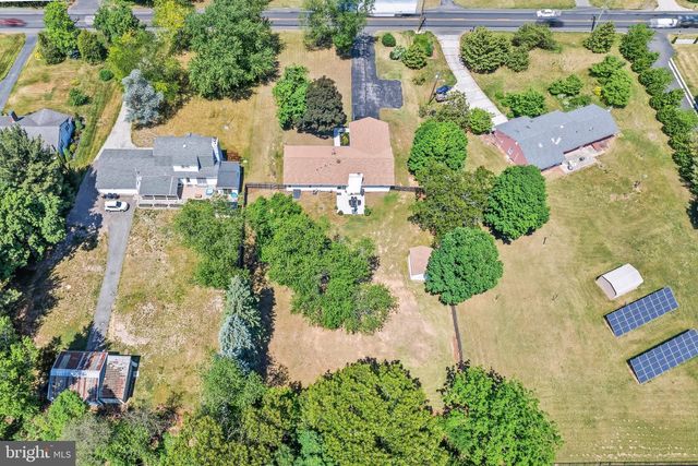 422 MULLICA HILL RD, Mullica Hill, NJ 08062